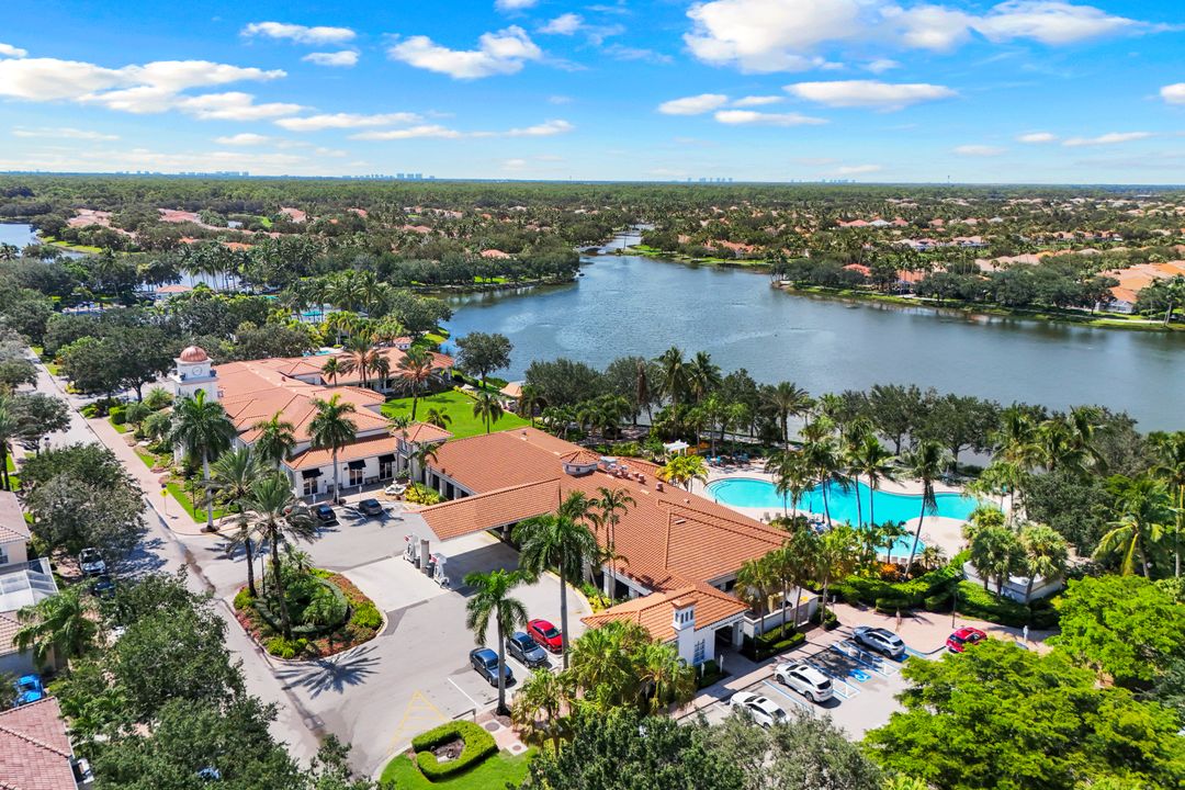 2896 Hatteras Way, Naples, FL 34119