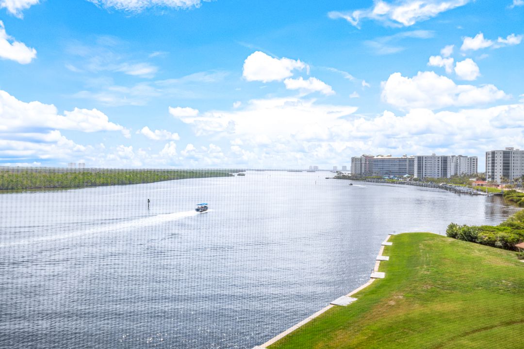 4253 Bay Beach Ln #5B, Fort Myers Beach, FL 33931