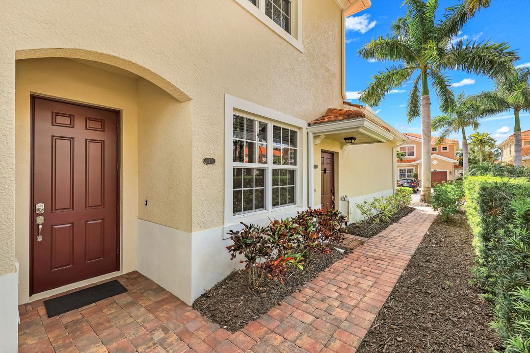 28062 Sosta Ln #1, Bonita Springs, FL 34135