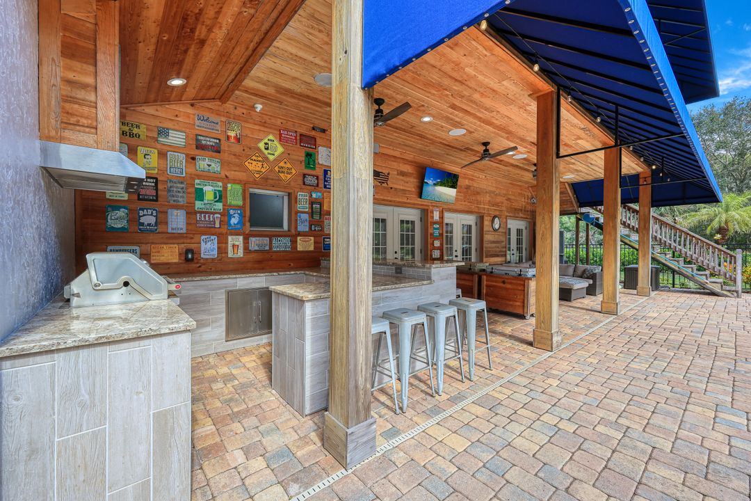 6036 Cedar Tree Ln, Naples, FL 34116