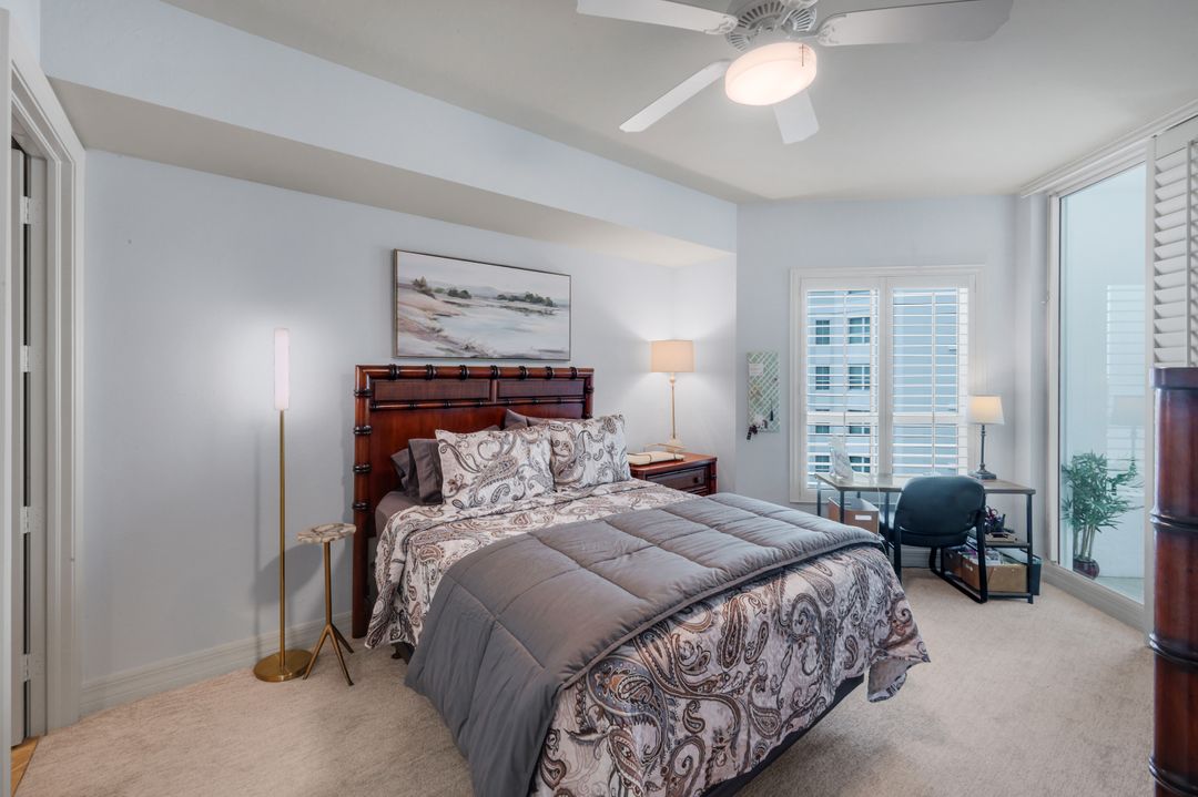 295 Grande Way #1405, Naples, FL 34110