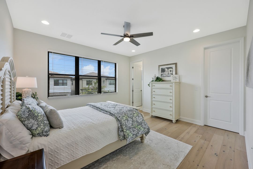 20897 Thistle Leaf Ln, Estero, FL 33928