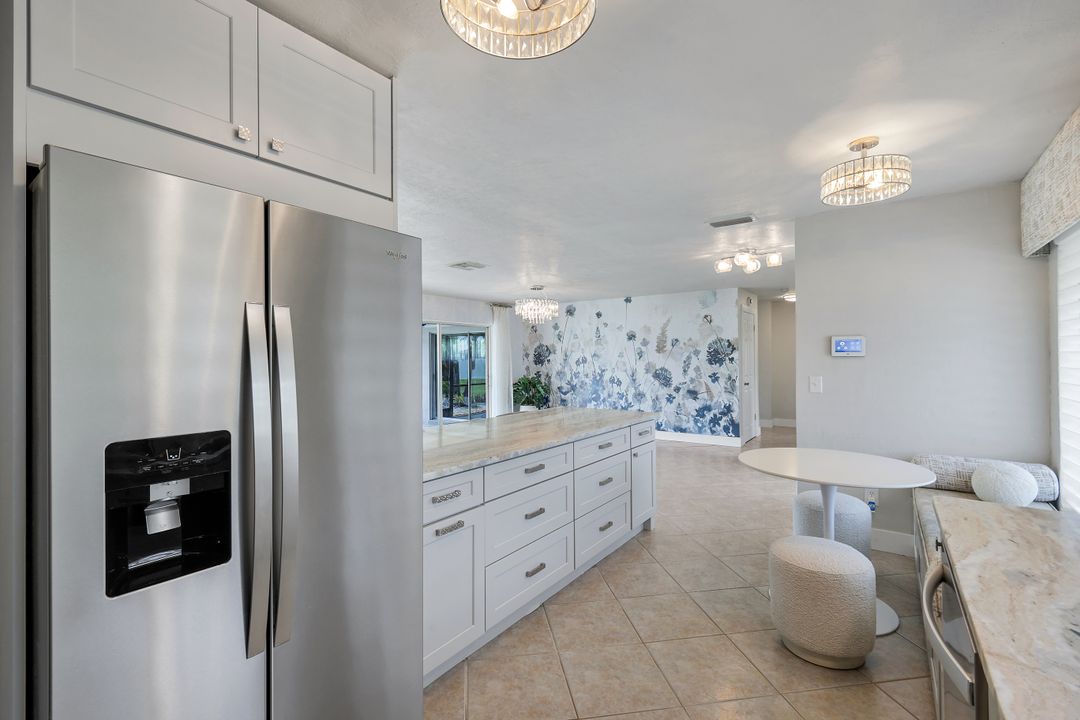 5236 Elm Ct, Cape Coral, FL 33904