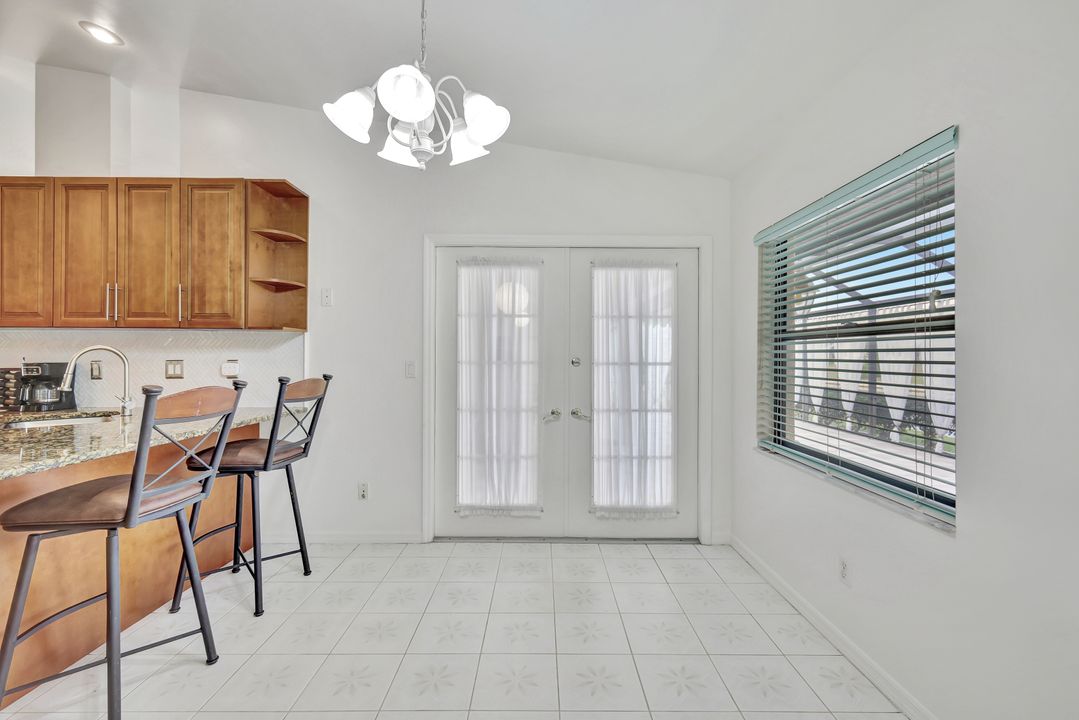 1705 SE 7th St, Cape Coral, FL 33990