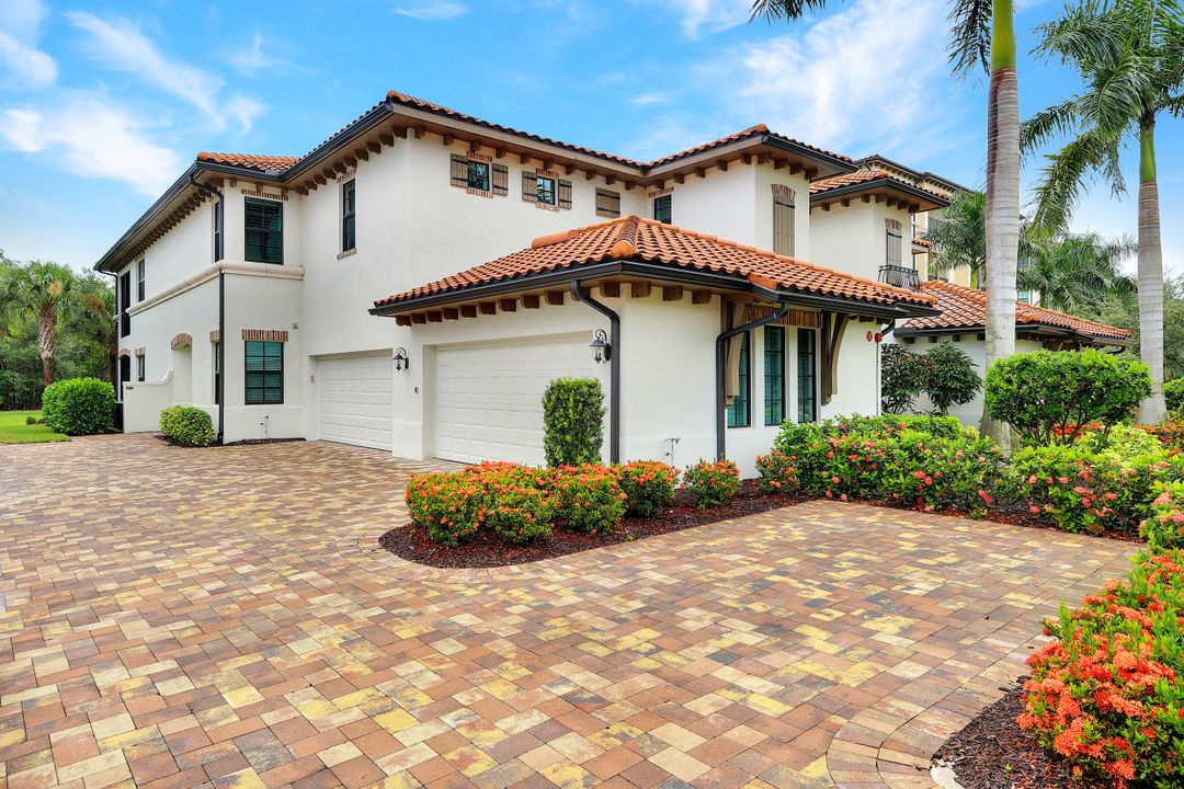 16356 Viansa Wy #9-201, Naples, FL 34110