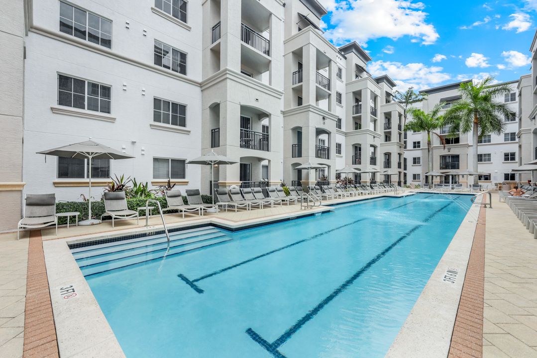 6620 SW 57th Ave #C202, South Miami, FL 33143