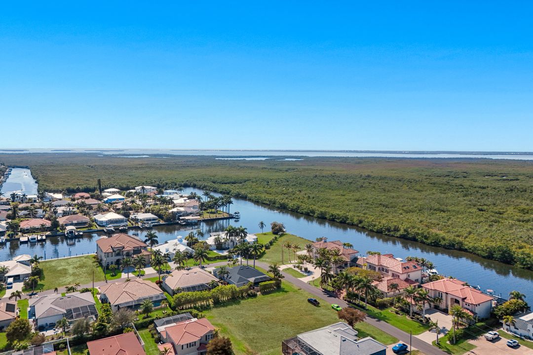 4842 SW 29th Ave, Cape Coral, FL 33914