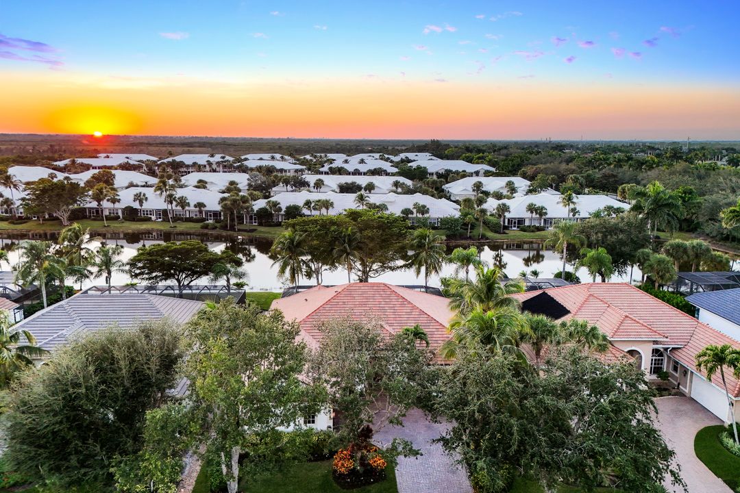 7633 Mulberry Ln, Naples, FL 34114