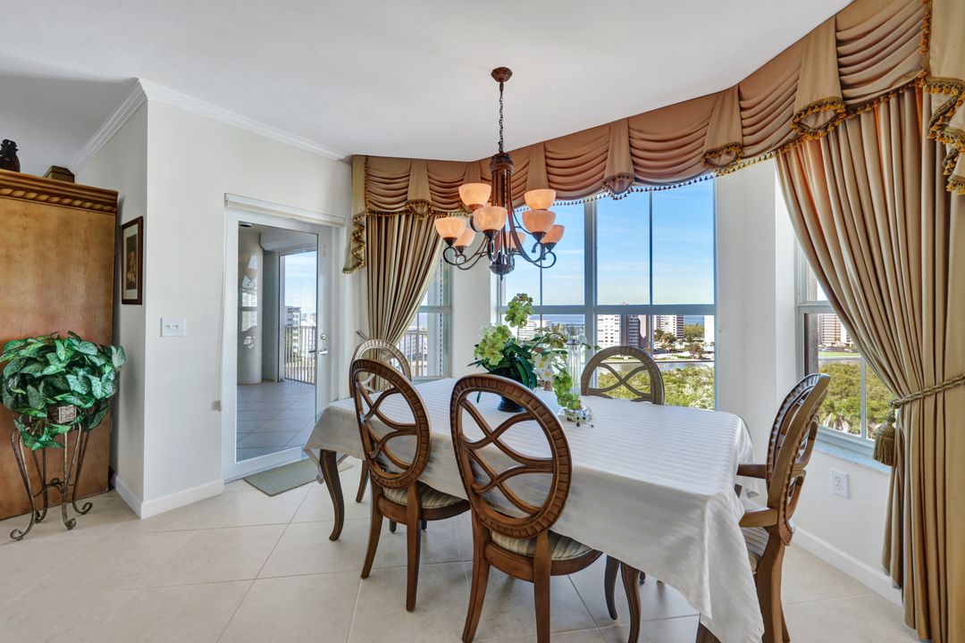 300 Dunes Blvd #1007, Naples, FL 34110