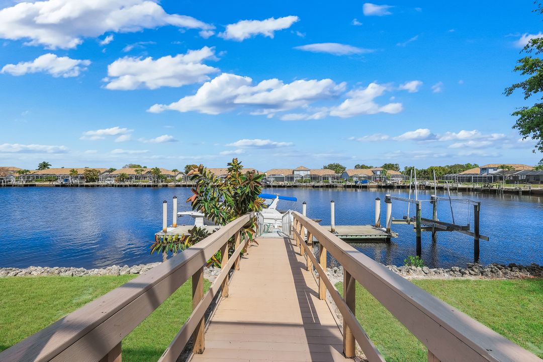 183 Sunset Cay, Naples, FL 34114