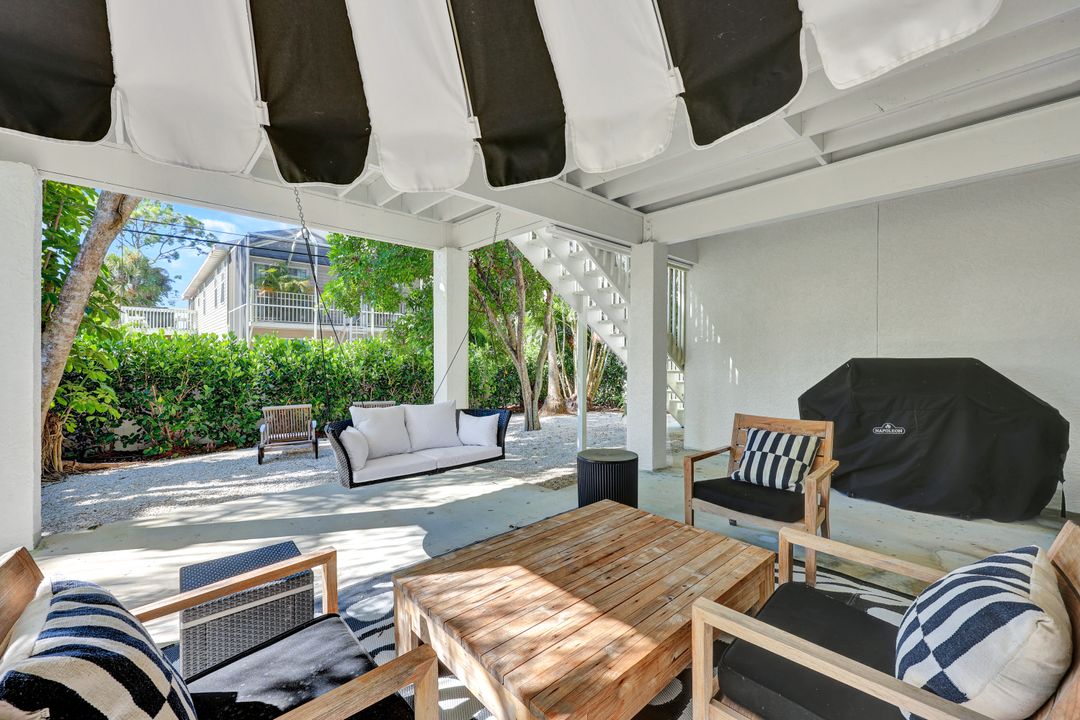 746 Park Ave, Naples, FL 34110