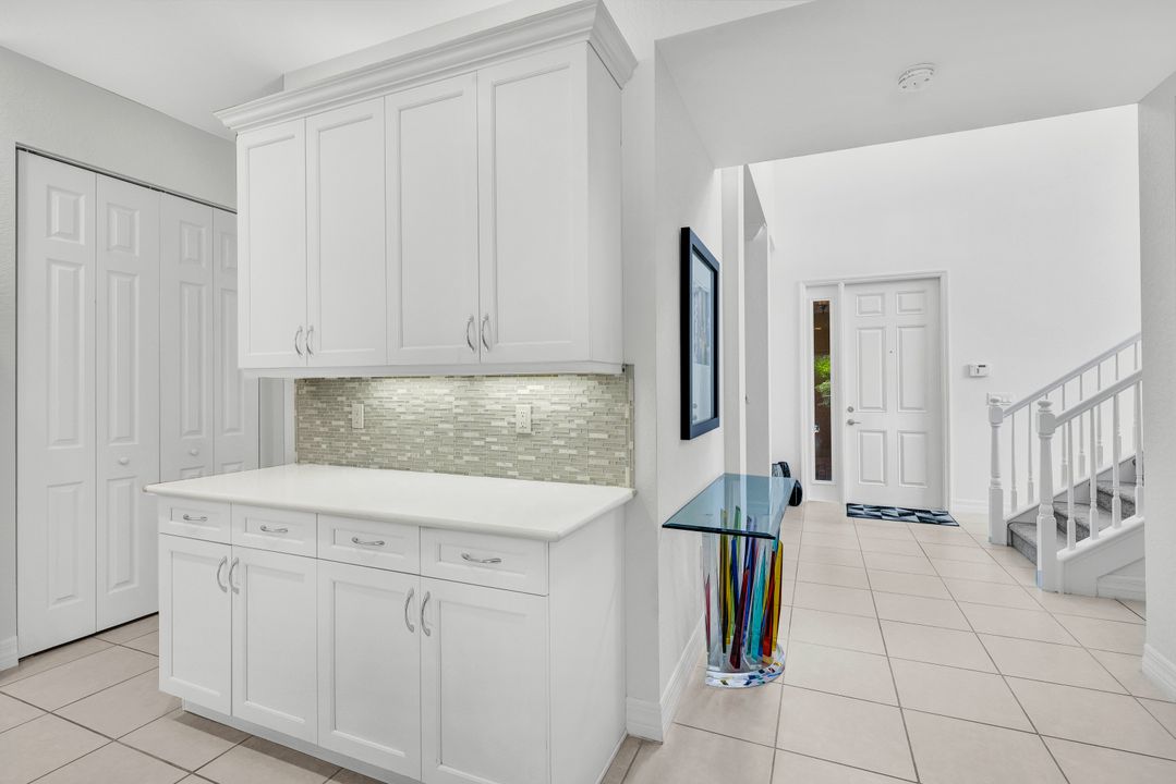 13750 Callisto Ave, Naples, FL 34109