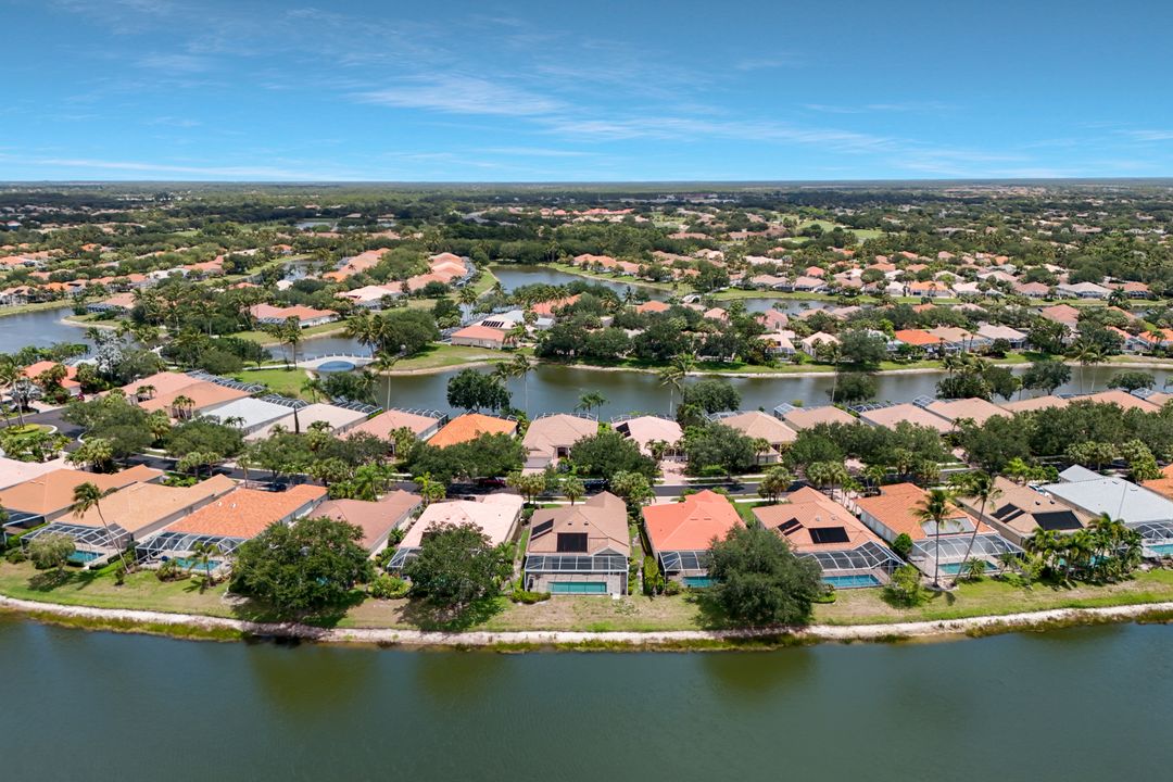 3964 Upolo Ln, Naples, FL 34119
