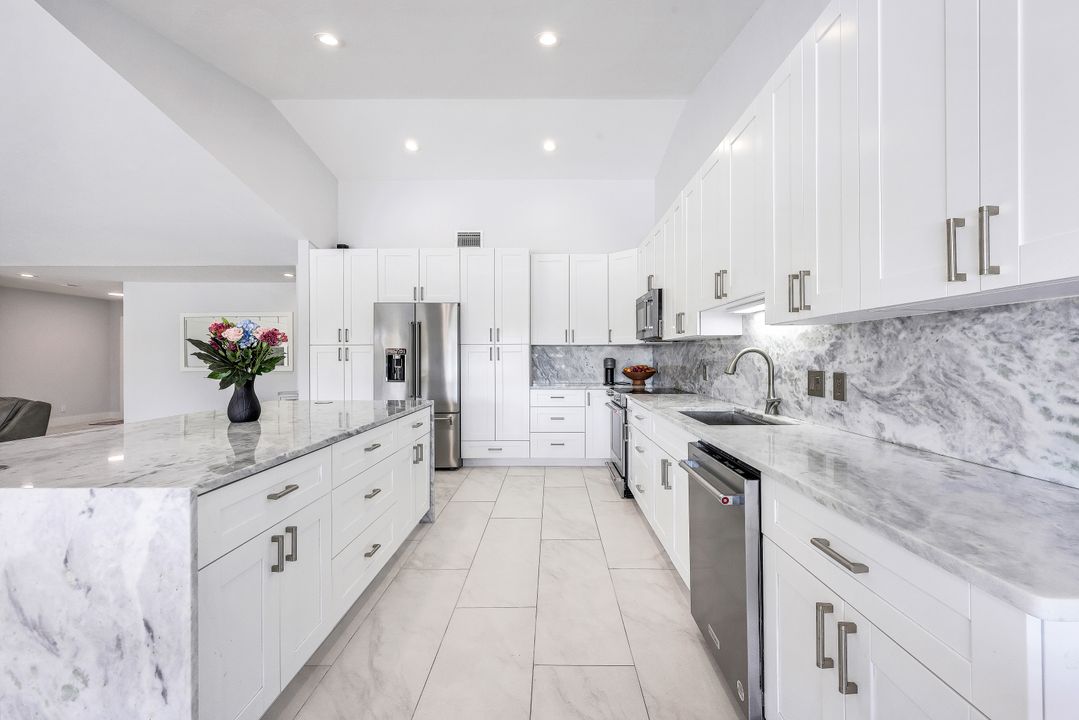 6812 Griffin Blvd, Fort Myers, FL 33908