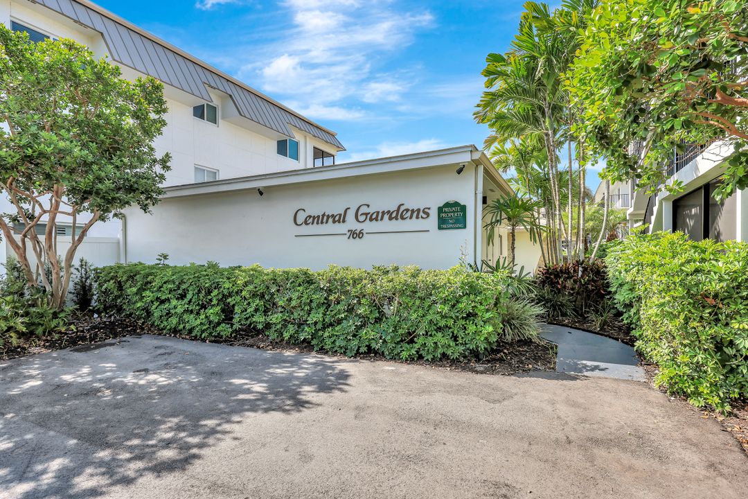 766 Central Ave #207, Naples, FL 34102