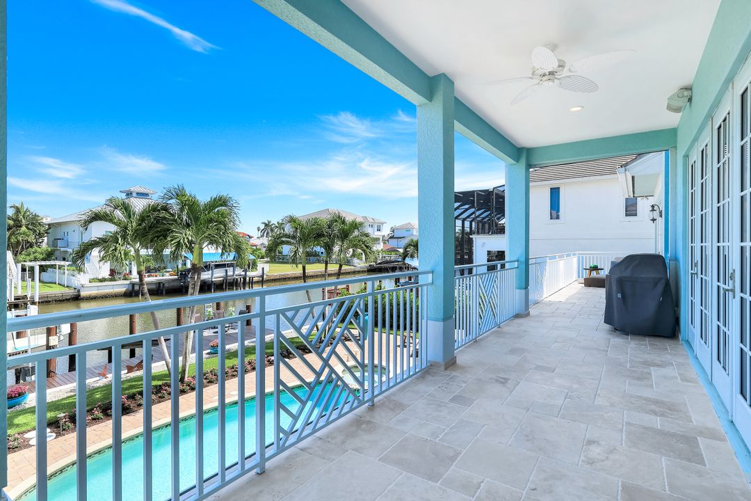 273 Egret Ave, Naples, FL 34108