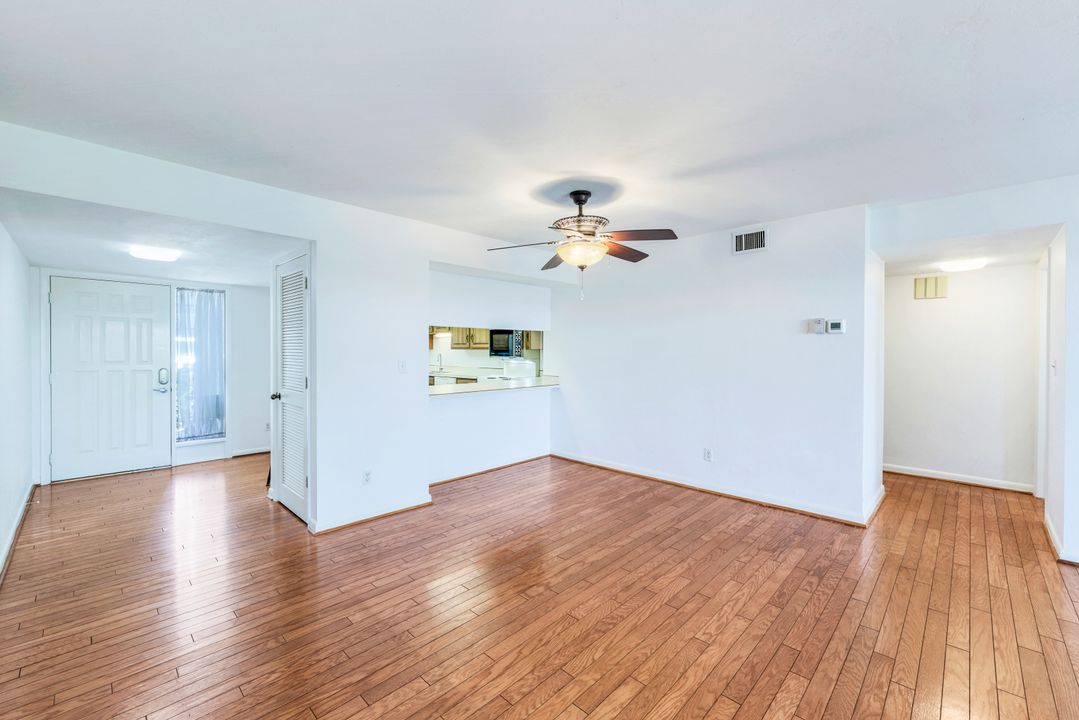 1530 Imperial Golf Course Blvd #312, Naples, FL 34110