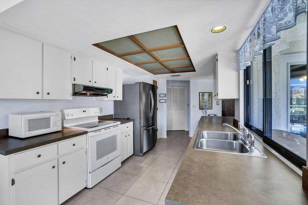 421 Cottage Ct, Marco Island, FL 34145