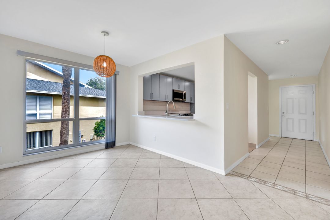 1330 Yesica Ann, Cir 1 #206, Naples, FL 34110