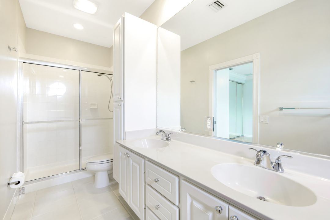 6124 Towncenter Cir, Naples, FL 34119