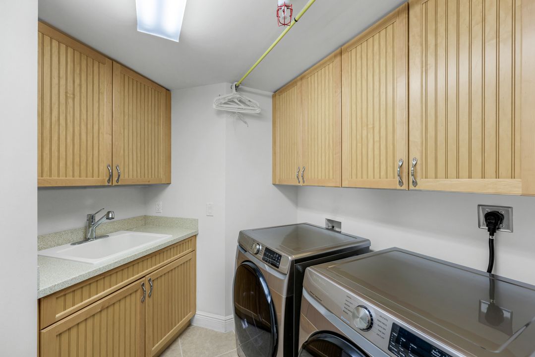 6081 Silver King Blvd #103, Cape Coral, FL 33914