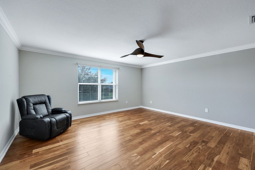 2262 Vermont Ln, Naples, FL 34120