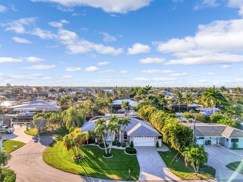 4934 SW 2nd Pl, Cape Coral, FL 33914