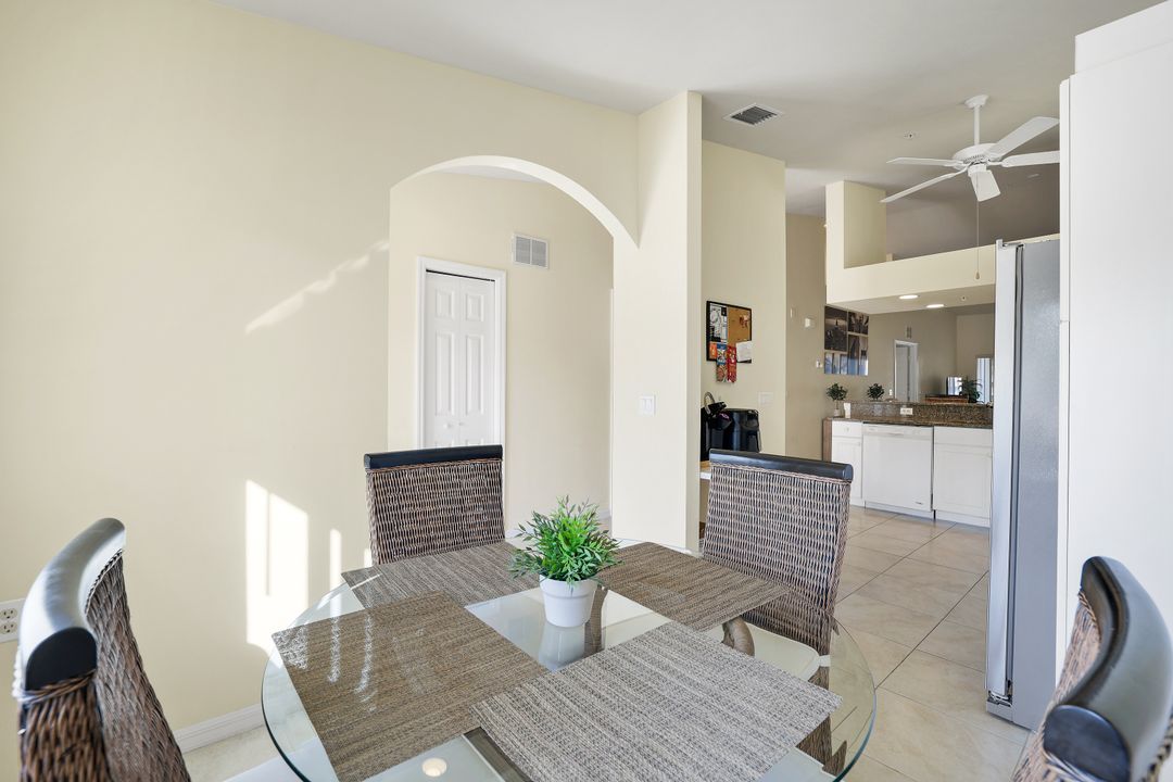 2373 Hidden Lake Ct #10, Naples, FL 34112