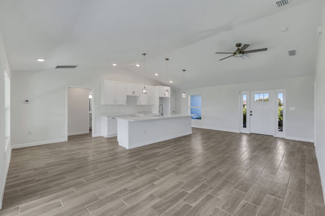 1409 NE 18th Pl, Cape Coral, FL 33909