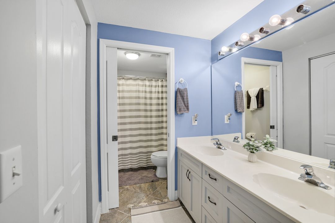 610 Luisa Ct #802-1, Naples, FL 34104