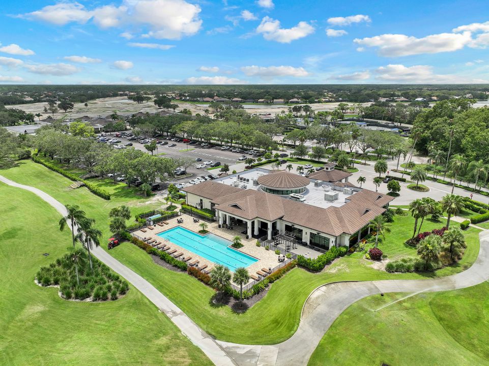 515 Laguna Royale Blvd  #102, Naples, FL 34119