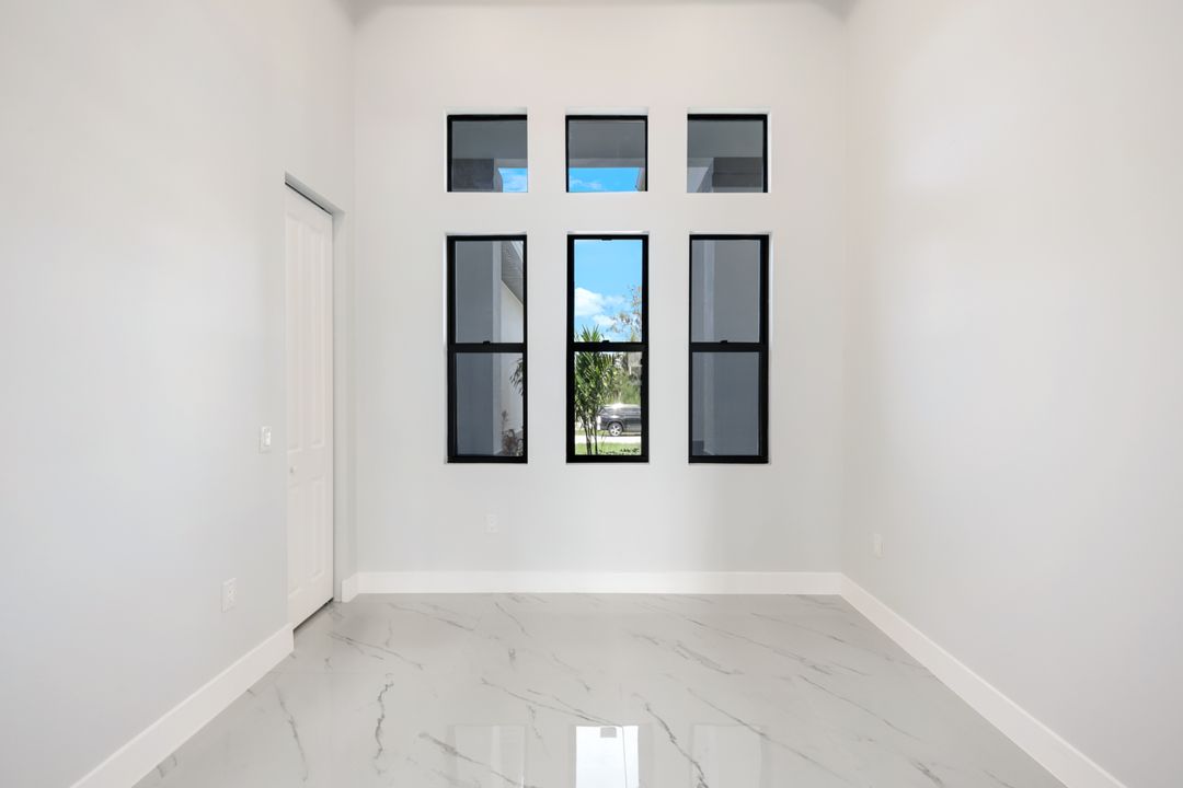 1613 NW 39th Ave, Cape Coral, FL 33993