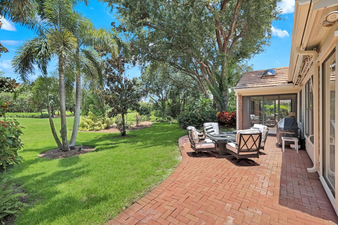 6619 Trident Way, Naples, FL 34108