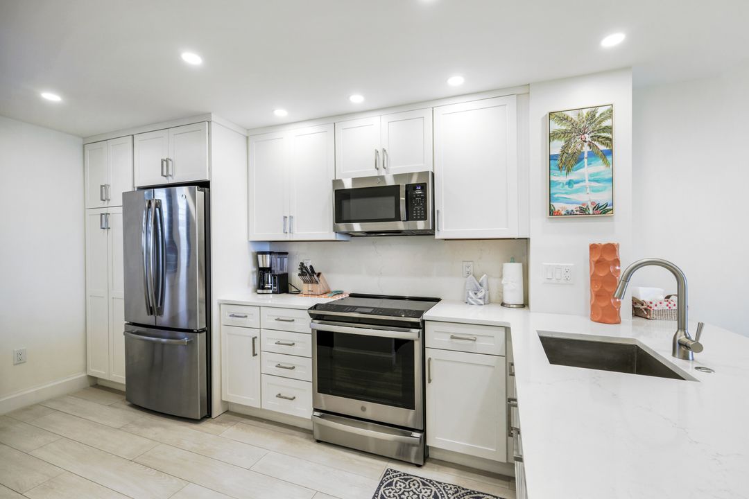 440 Seaview Ct #601, Marco Island, FL 34145