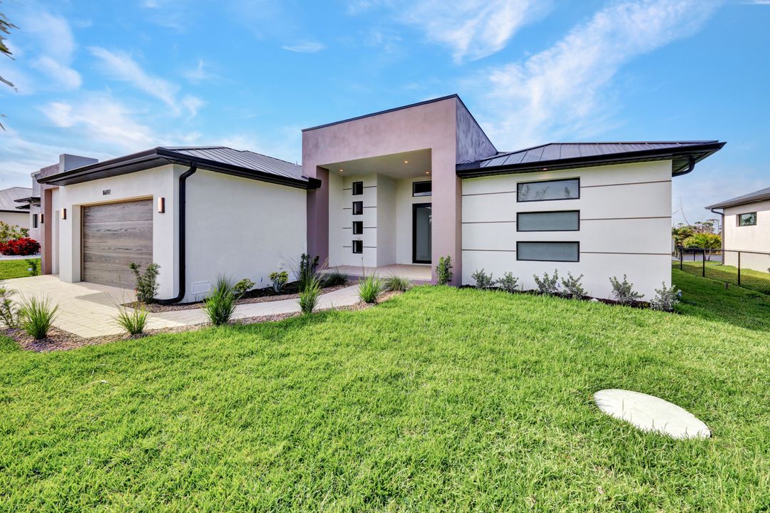 16692 Liggett Cir, Port Charlotte, FL 33981