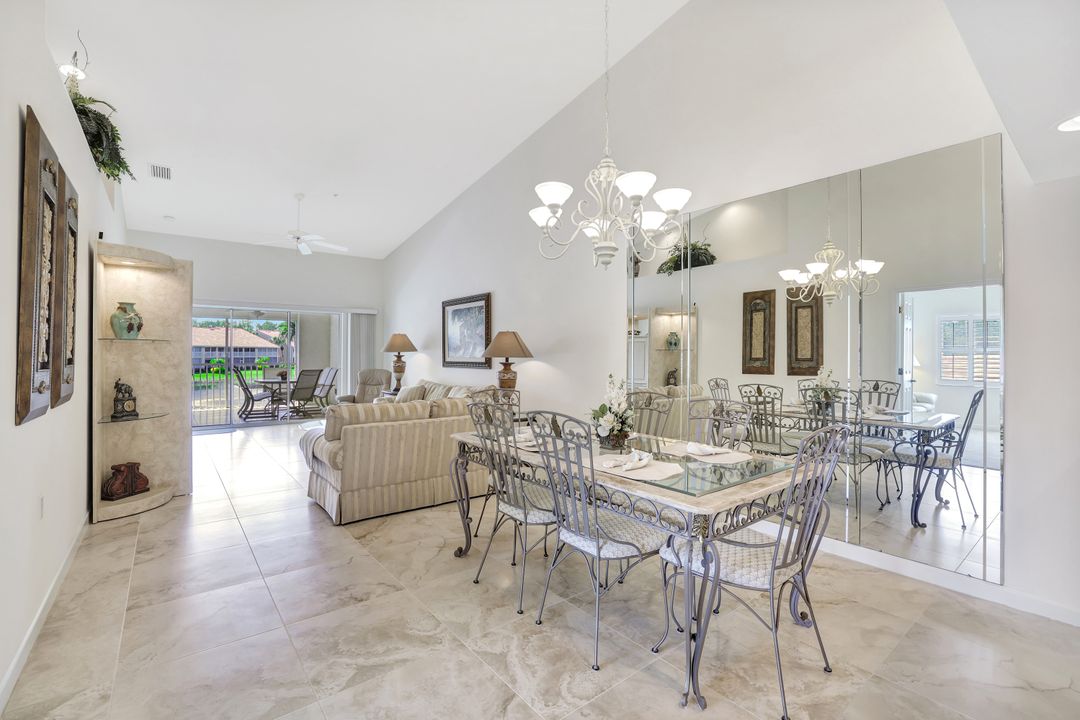 2370 Magnolia Ave #2, Naples, FL 34112