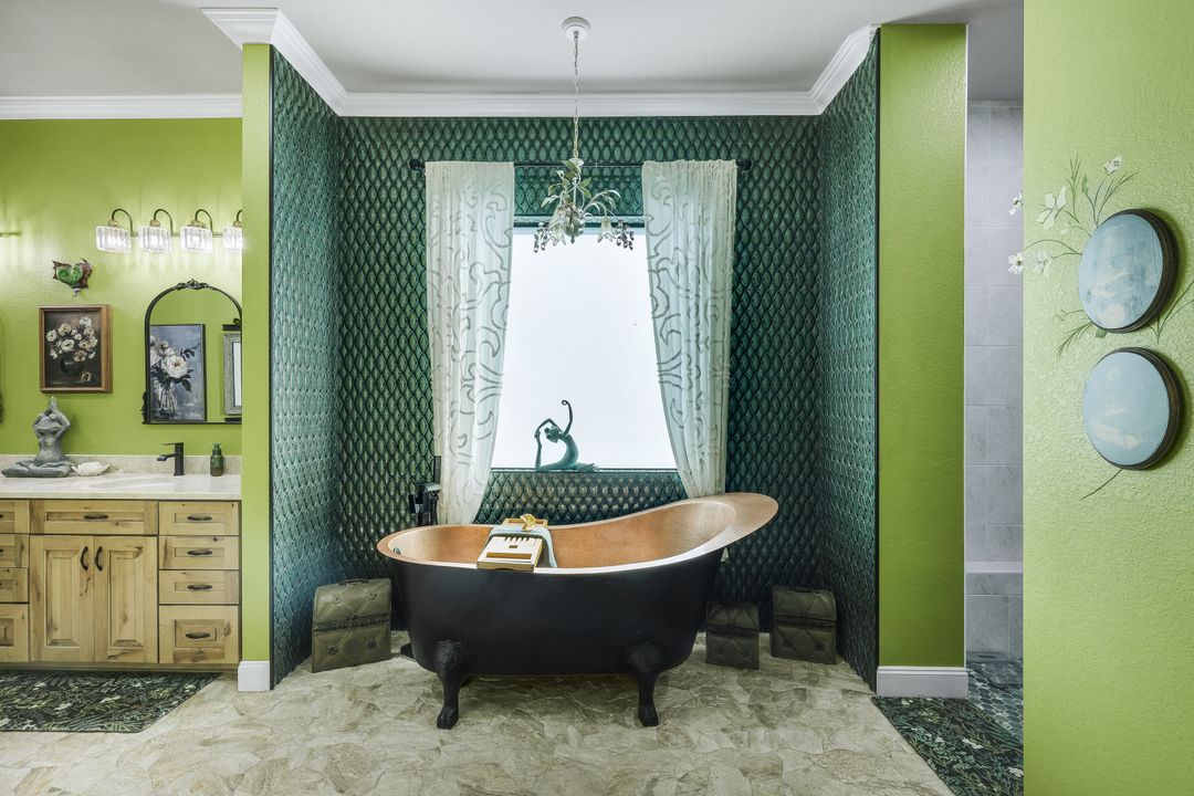 2709 NW 41st Ave, Cape Coral, FL 33993