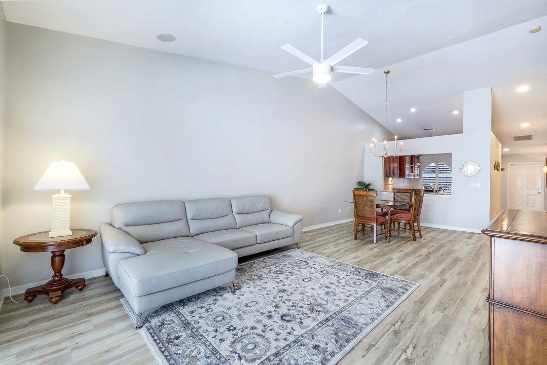 677 Captn Kate Ct #46, Naples, FL 34110