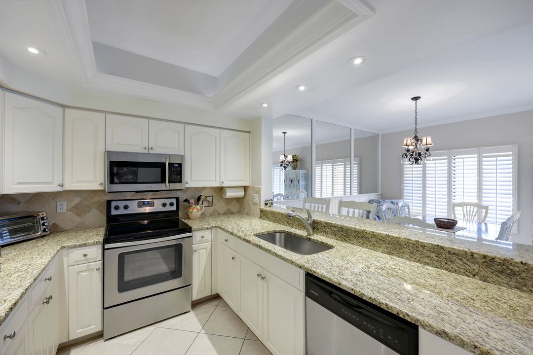 6770 Pelican Bay Blvd #225, Naples, FL 34108