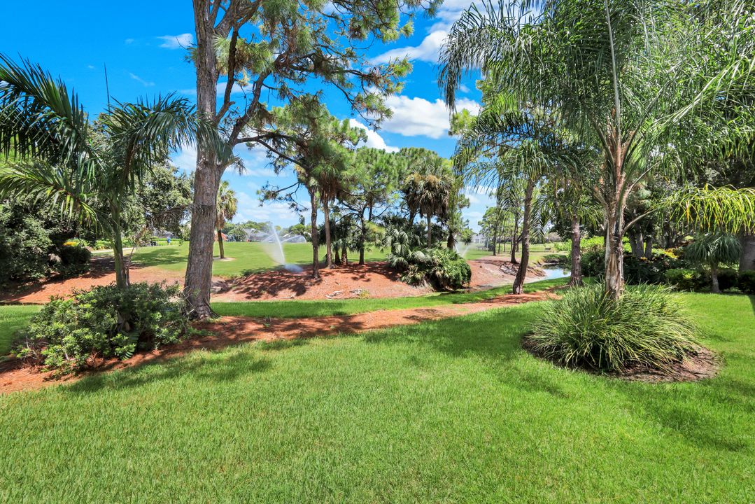 260 Cheshire Way, Naples, FL 34110