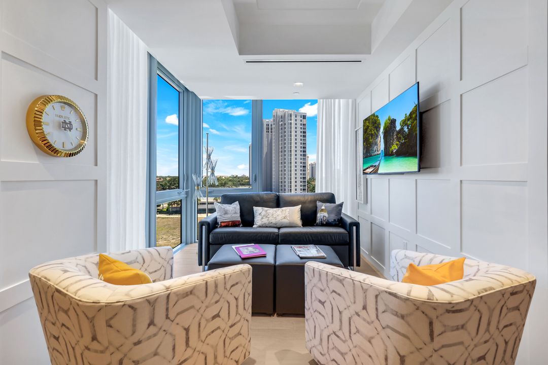6897 Grenadier Blvd #601, Naples, FL 34108