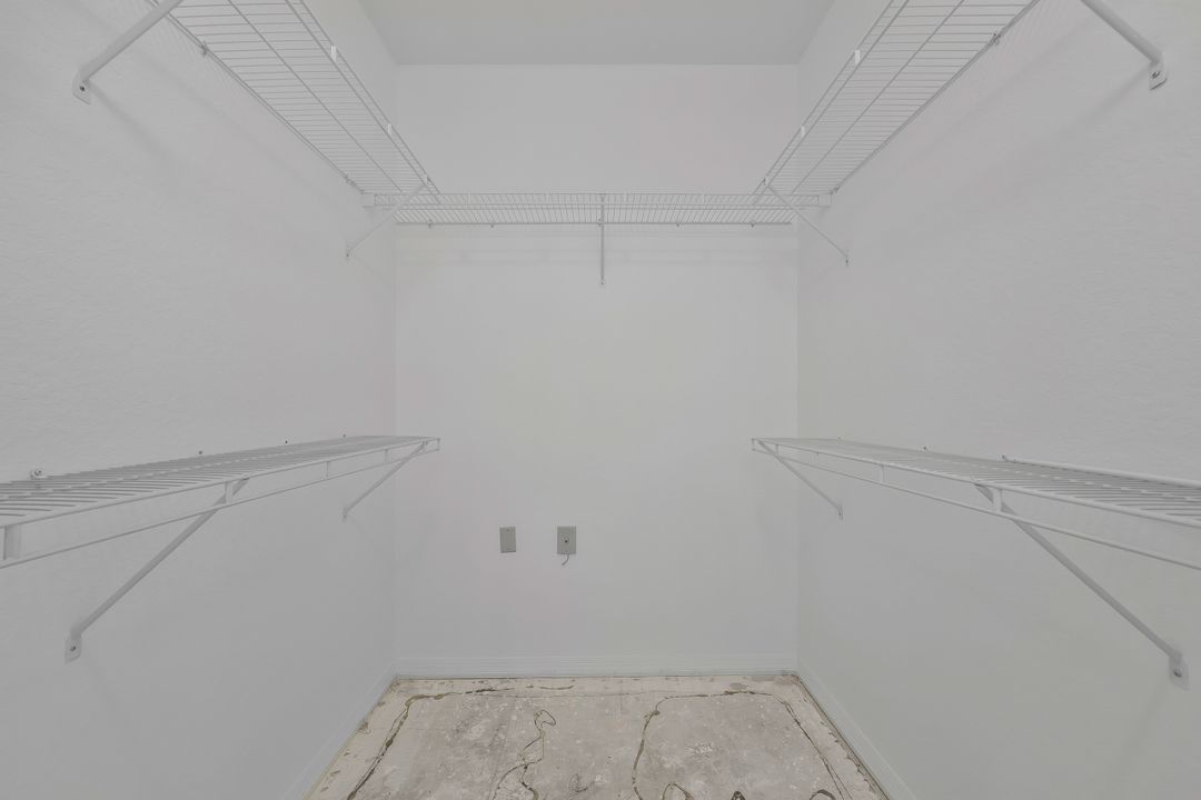 3420 W Crown Pointe Blvd #202, Naples, FL 34112