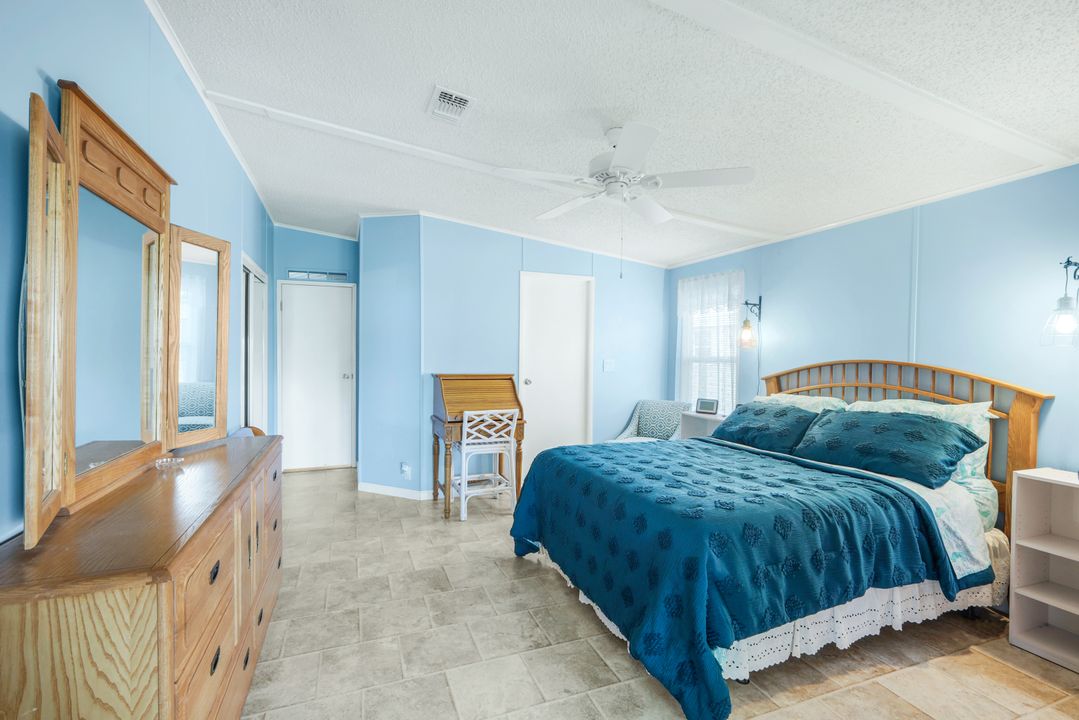 39 Umber Ct, Fort Myers, FL 33908