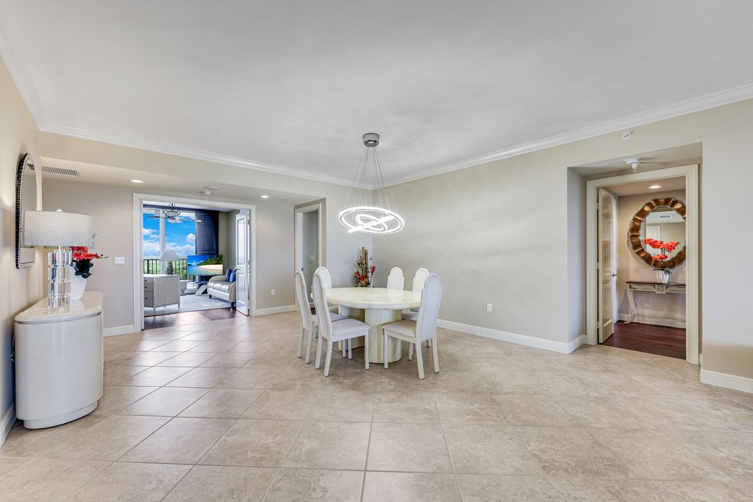 1050 Borghese Ln #605, Naples, FL 34114