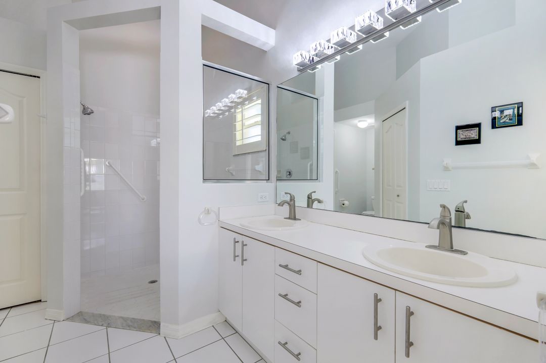 677 Captn Kate Ct #46, Naples, FL 34110