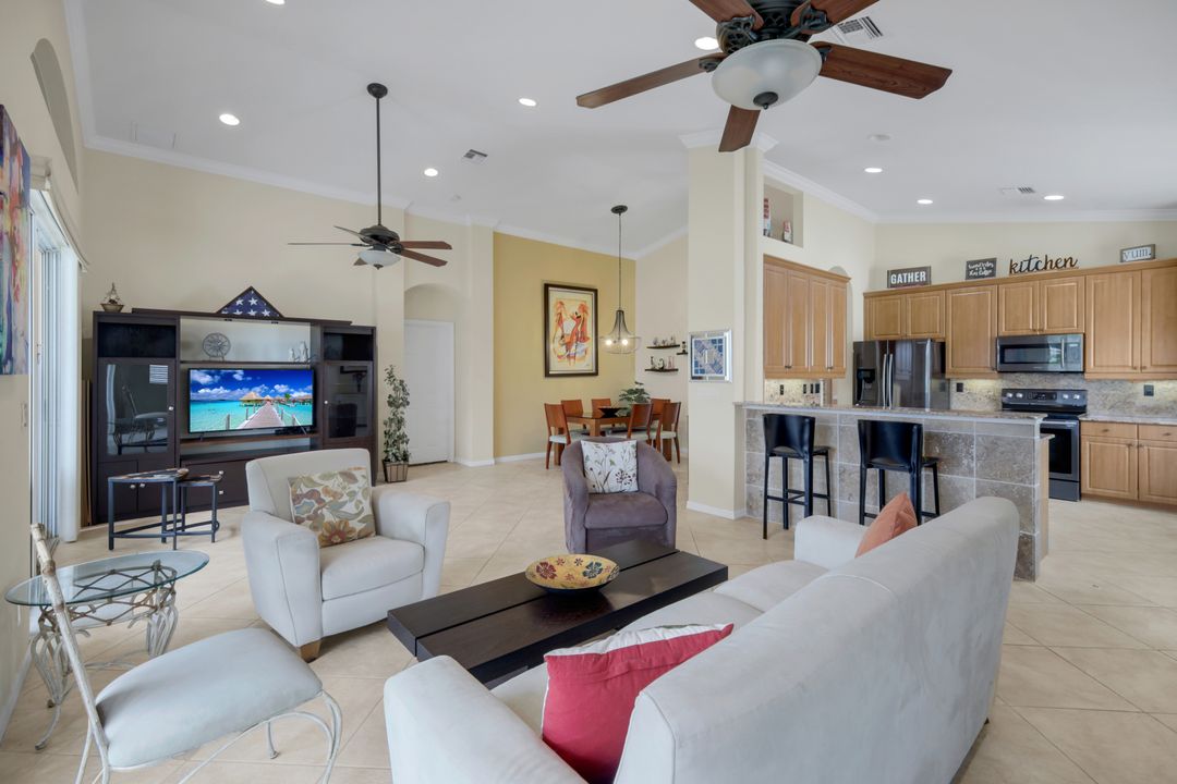 9337 Sun River Way, Estero, FL 33928