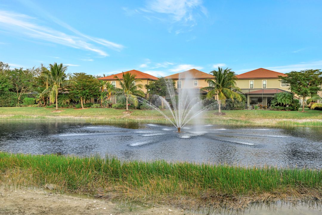 14384 Tuscany Pointe CV, Naples, FL 34120