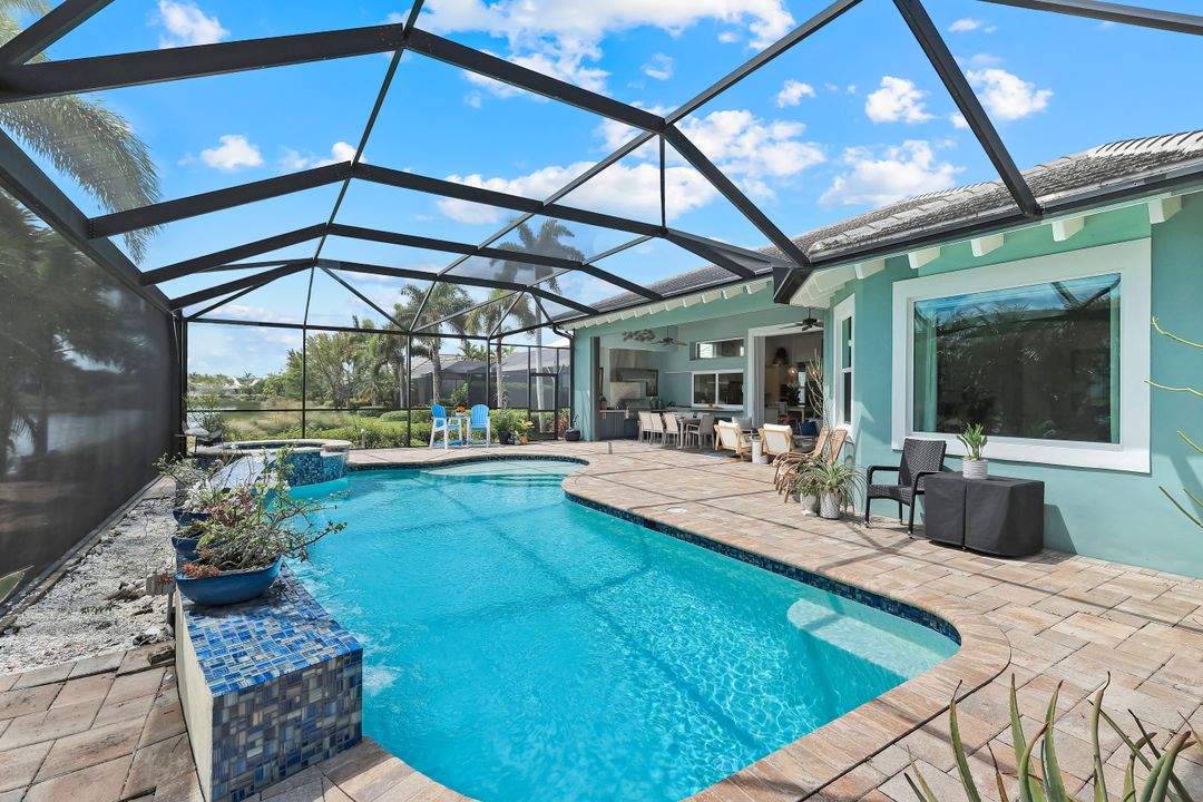 6460 Pembroke Wy, Naples, FL 34113