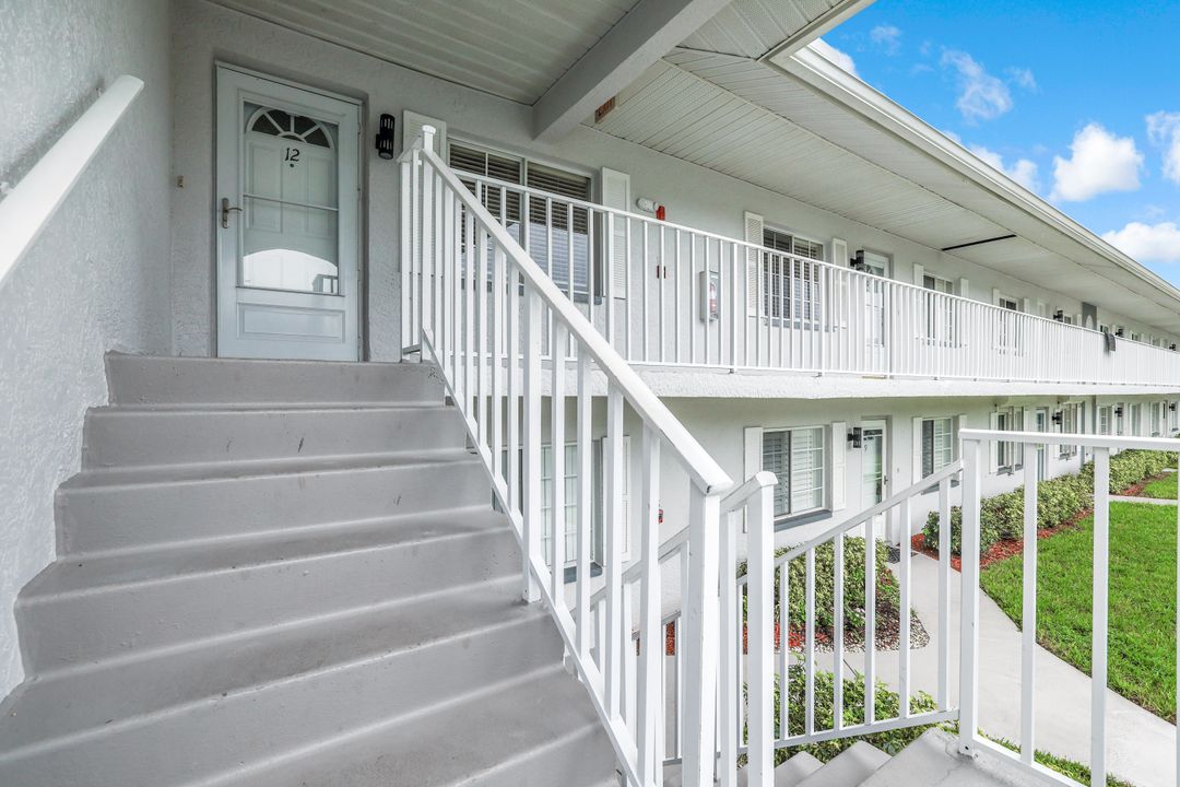 260 Belina Dr #12, Naples, FL 34104