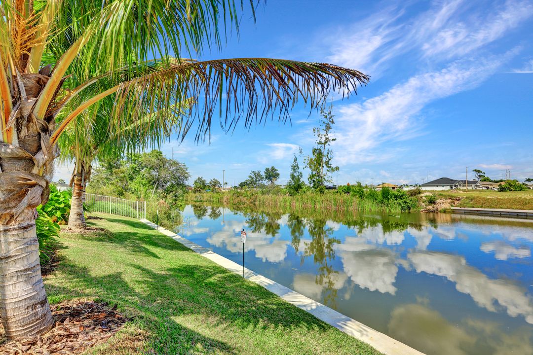 23 NE 8th Terrace, Cape Coral, FL 33909